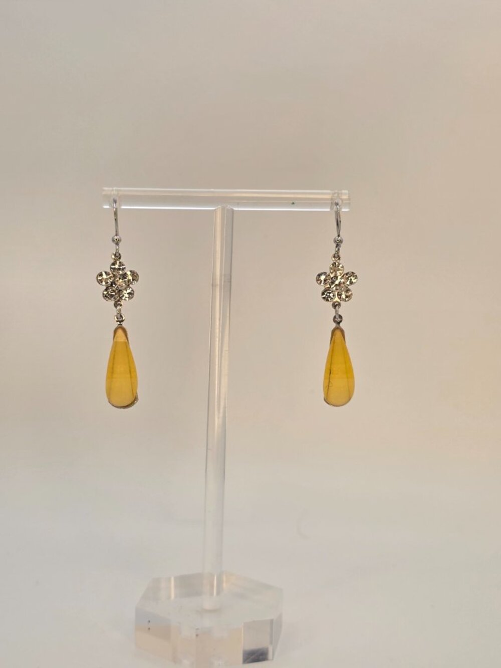 Yellow Teardrop Rhinestone Flower Dangle Earrings Silver Tone - Picture 3 of 4